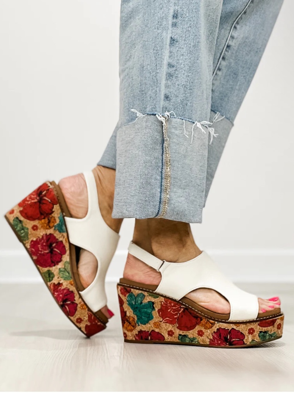 Corkys(size 9)